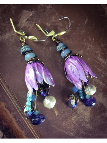 Light Violet Ombre affect tulip Swarovski crystal pearl and turquoise earrings
