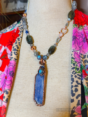 Blue Kyanite & Labradorite necklace